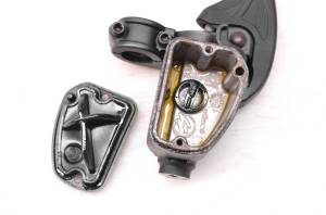 Polaris - 04 Polaris Sportsman 400 4x4 Front Brake Master Cylinder & Lever - Image 4