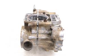 Polaris - 95 Polaris Magnum 425 4x4 Crankcase Center Crank Case - Image 2