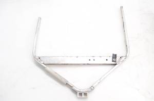 05 Ski-Doo GSX 600 HO SDI Handle Support Bracket Mount 121"