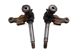 89 Yamaha Moto-4 200 2x4 Front Spindles Knuckles Left & Right YFM200