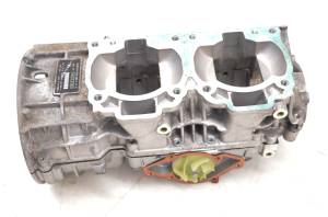 05 Ski-Doo GSX 600 HO SDI Crankcase Center Crank Case 121"