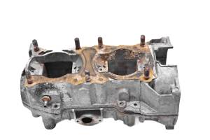 Polaris - 87 Polaris Indy 400 Crankcase Center Crank Case 121" - Image 3