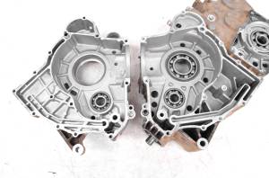 Kawasaki - 97 Kawasaki Prairie 400 4x4 Crankcase Center Crank Case KVF400 - Image 6