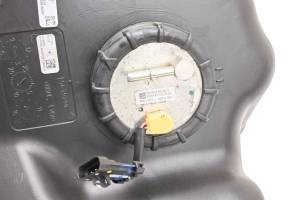 Polaris - 19 Polaris Slingshot SLR Gas Tank & Fuel Pump - Image 4