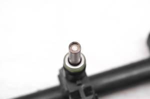 Ski-Doo - 17 Ski-Doo MXZ TNT 1200 Fuel Rail & Injectors 129" - Image 4