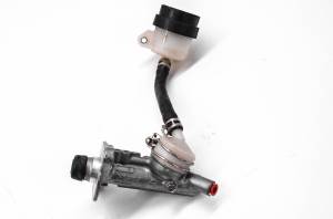 Yamaha - 17 Yamaha YXZ1000R SS EPS 4x4 Front Brake Master Cylinder - Image 1