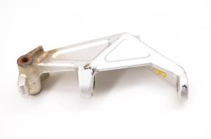 15 Ski-Doo MXZ Sport 600 ACE Front Right Spindle Knuckle 120"