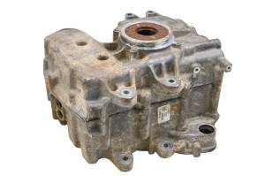 Polaris - 22 Polaris PRO XD Mid-Size Crankcase Center Crank Case - Image 4