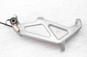 10 Ski-Doo MXZ Adrenaline 800R Front Left Spindle Knuckle 120"