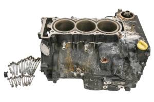 16 Yamaha Waverunner V1 Crankcase Center Crank Case & Cylinders VX1050E