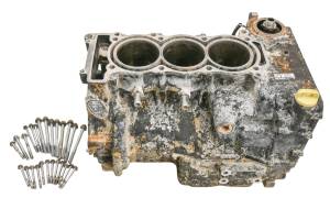 16 Yamaha Waverunner V1 Crankcase Center Crank Case & Cylinders VX1050E For Parts