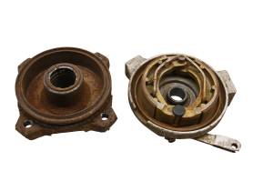 Polaris - 07 Polaris Outlaw 90 Front Right Brake Drum & Housing - Image 2