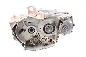 Polaris - 05 Polaris Predator 500 Crankcase Center Crank Case - Image 3