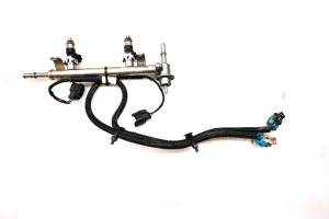 14 Polaris RZR 900 EFI 4x4 Fuel Injectors & Rail