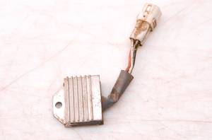 01 Yamaha Badger 80 2x4 Regulator Rectifier YFM80N