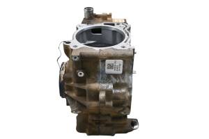 Polaris - 16 Polaris Sportsman 570 4x4 Crankcase Center Crank Case - Image 2