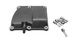 18 Harley-Davidson Street Bob Transmission Case Top Cover FXBB107