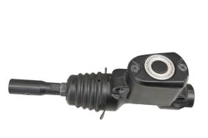 Harley Davidson - 21 Harley Davidson Sportster Iron 833 Rear Brake Master Cylinder XL833N - Image 4