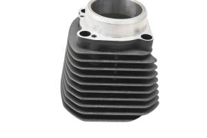 Harley Davidson - 21 Harley Davidson Sportster Iron 833 Front Cylinder & Piston Rear XL833N - Image 4