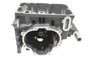 20 Harley-Davidson Street Bob FXBB Transfer Gear Case Housing