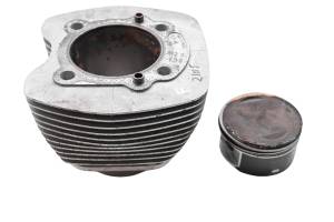 05 Harley-Davidson FXDCI Front Cylinder & Piston