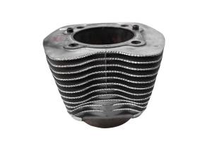 04 Harley-Davidson Electra Glide Sreamin Eagle Rear Cylinder - Image 2