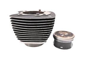 05 Harley-Davidson Heritage Softail Classic EFI FLSTCI Rear Cylinder