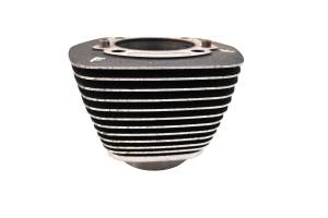 05 Harley-Davidson Heritage Softail Classic EFI FLSTCI Rear Cylinder - Image 2