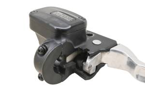 18 Harley-Davidson Street Bob Front Hand Brake Lever & Master Cylinder FXBB107 - Image 3