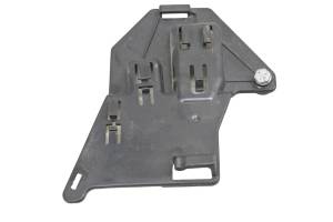 18 Harley-Davidson Street Bob Wiring Harness Bracket FXBB107 - Image 2