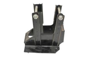 11 Harley-Davidson FLTRU Road Glide Ultra Front Upper Fairing Bracket Stay Mount - Image 2