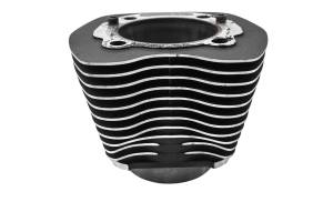 Harley Davidson - 16 Harley Davidson FLHX Street Glide Cylinder For Parts - Image 4