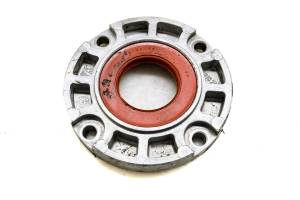 04 Can-Am Outlander 400 4x4 Crankcase Output Bearing Holder Cover Bombardier