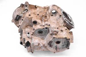 04 Can-Am Outlander 330 4x4 Crankcase Center Crank Case Bombardier