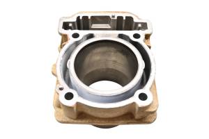 19 Can-Am Outlander 570 XMR Rear Cylinder