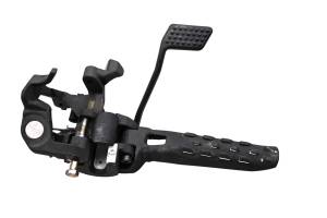 22 Can-Am Ryker 900 ACE Right Foot Rest Foot Peg & Brake Pedal