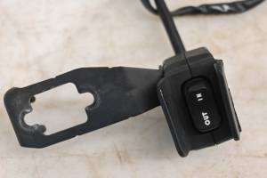 Can-Am - 18 Can-Am Outlander Max 650 XT 4x4 Winch Switch - Image 4