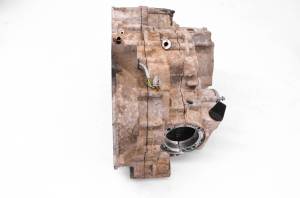 Can-Am - 04 Can-Am Outlander 330 4x4 Crankcase Center Crank Case Bombardier - Image 2