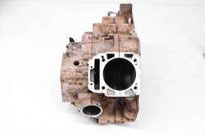 Can-Am - 04 Can-Am Outlander 330 4x4 Crankcase Center Crank Case Bombardier - Image 4