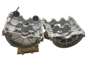 Polaris - 15 Polaris Sportsman 850 XP 4x4 Crankcase Center Crank Case & Cylinders - Image 4