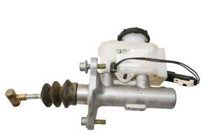Can-Am - 21 Can-Am Ryker Rally 900 Front Brake Master Cylinder - Image 2