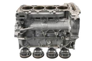 Polaris - 16 Polaris Slingshot SL Crankcase Center Crank Case & Cylinders & Pistons - Image 2