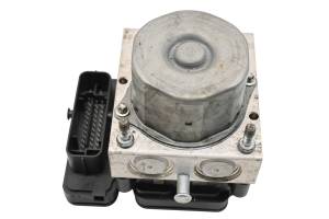 Polaris - 16 Polaris Slingshot SL Electric Abs Brake Control Unit - Image 2