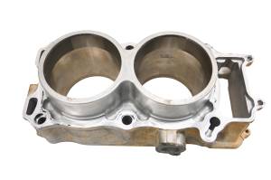 Kubota - 18 Kubota RTV-XG850 Cylinder Sidekick 850 For Parts - Image 5