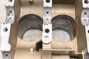 Honda - 04 Honda Aquatrax R-12X Top Half Crank Case & Cylinders ARX1200 - Image 6