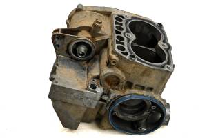 04 Polaris Sportsman 700 4x4 Crankcase Center Crank Case