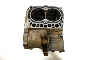 Polaris - 04 Polaris Sportsman 700 4x4 Crankcase Center Crank Case - Image 4