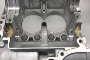 Polaris - 02 Polaris Sportsman 700 4x4 Crankcase Center Crank Case - Image 6