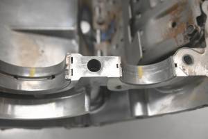 Polaris - 02 Polaris Sportsman 700 4x4 Crankcase Center Crank Case - Image 7