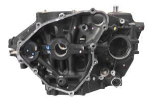 Kawasaki - 23 Kawasaki Z400 ABS Crankcase Center Crank Case ER400D - Image 3